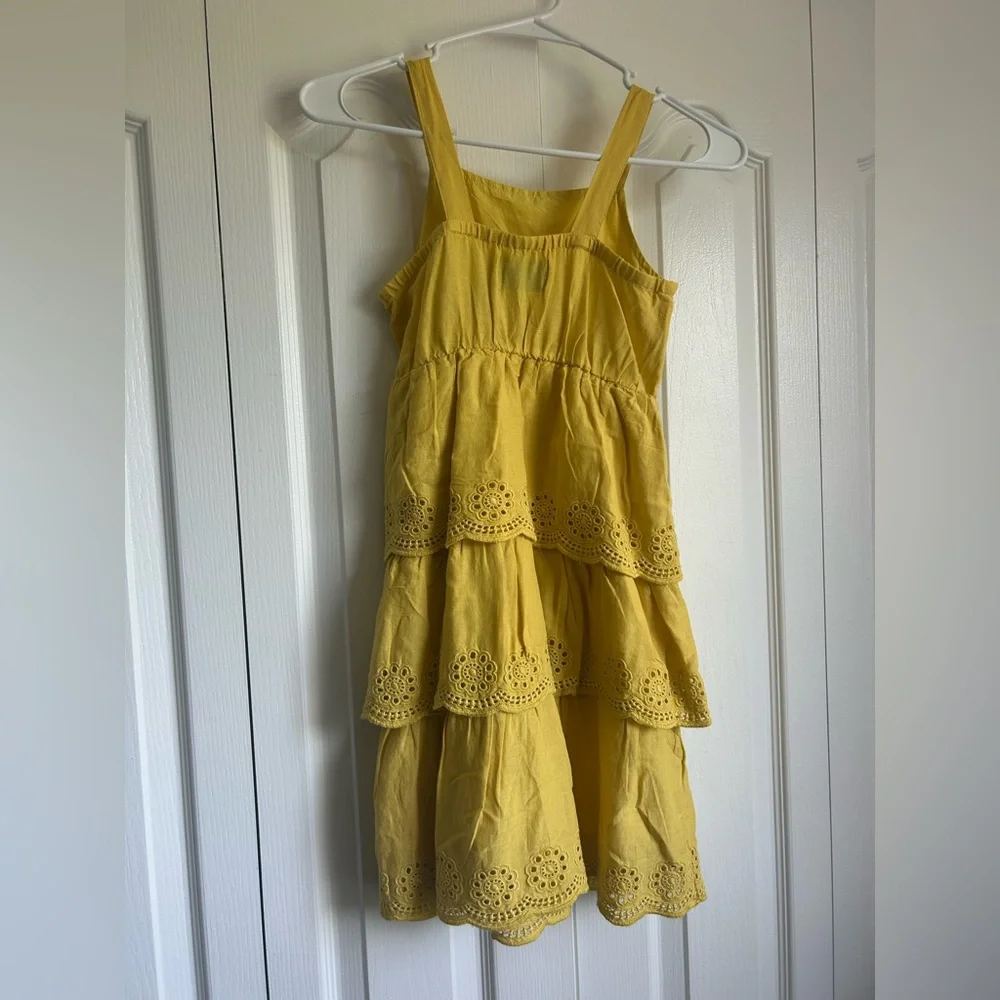 EUC Old Navy Girls Sleeveless Tiered Eyelet Dress